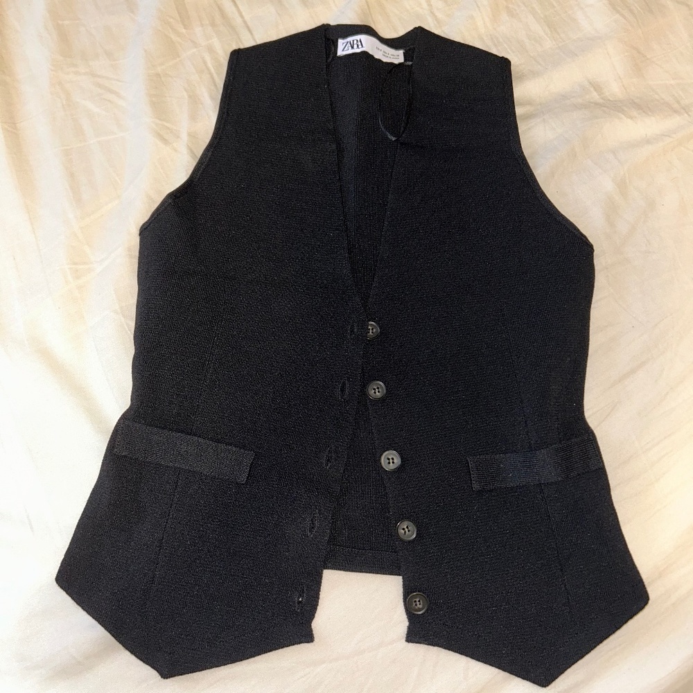 knit vest